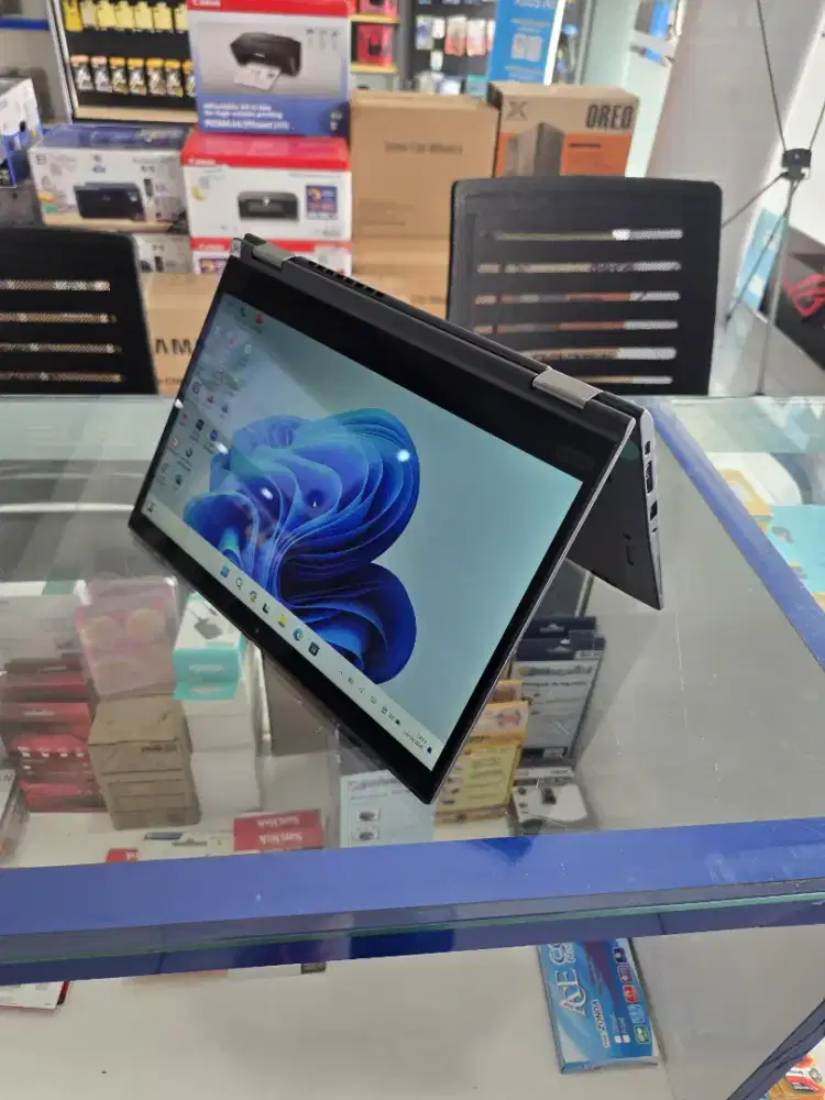 LENOVO THINKPAD YOGA CORE I7 GEN8 RAM 16GB SSD 512GB GARANSI 6 BULAN