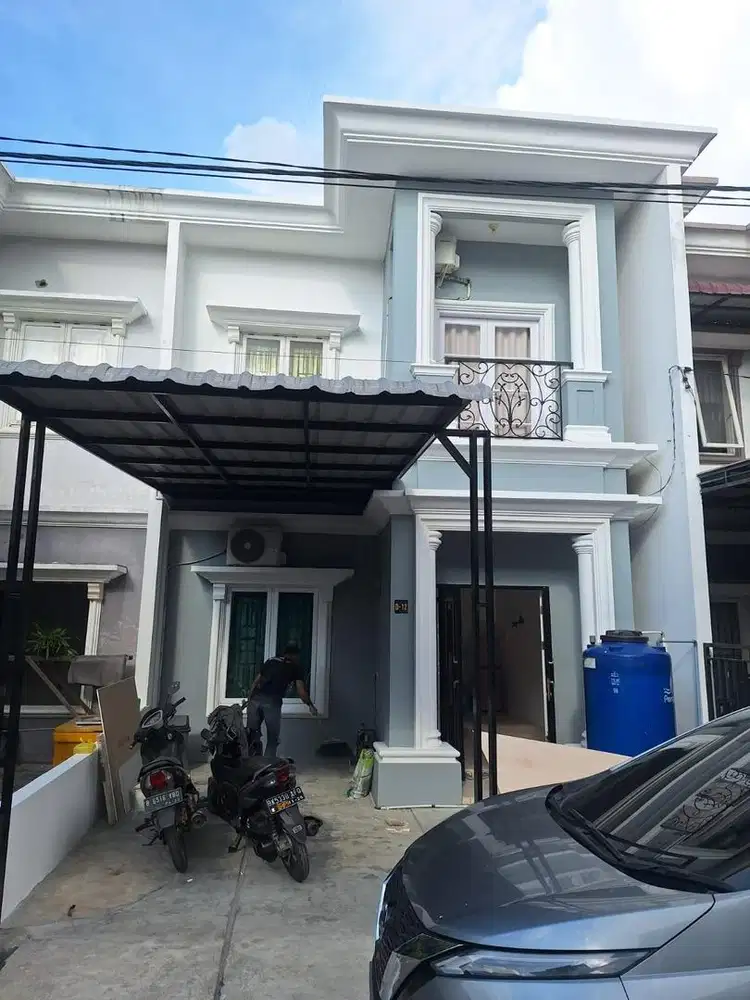 Disewakan rumah 2 lantai di komplek Atria Residence