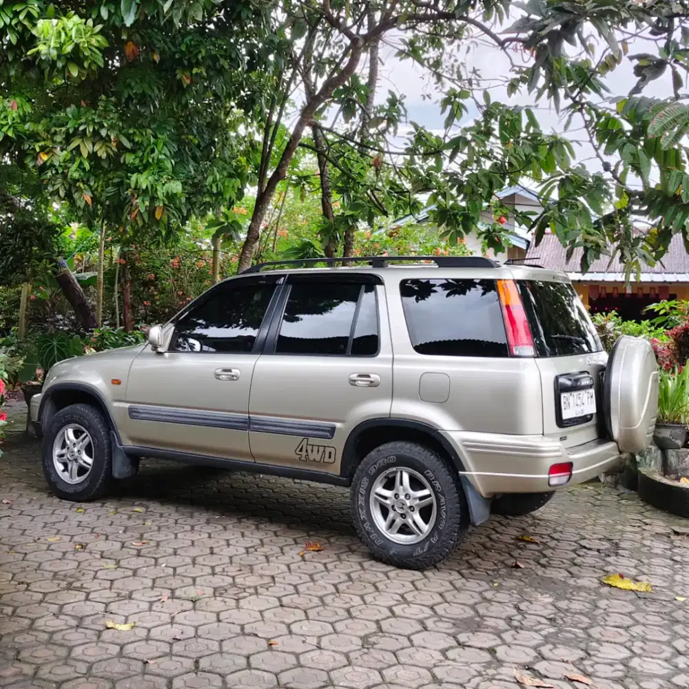 Honda CR-V 4x4 m/t 2001