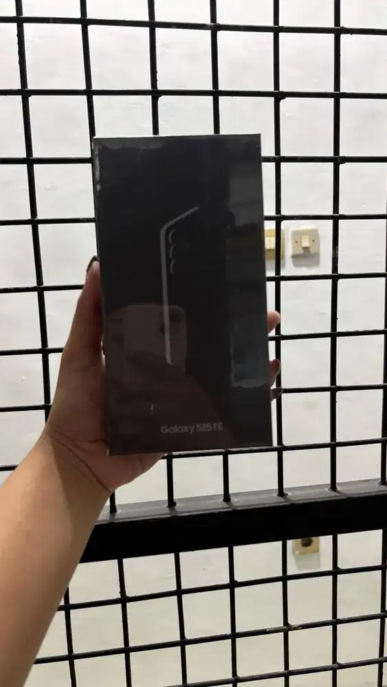 Samsung S25 FE 8/256GB