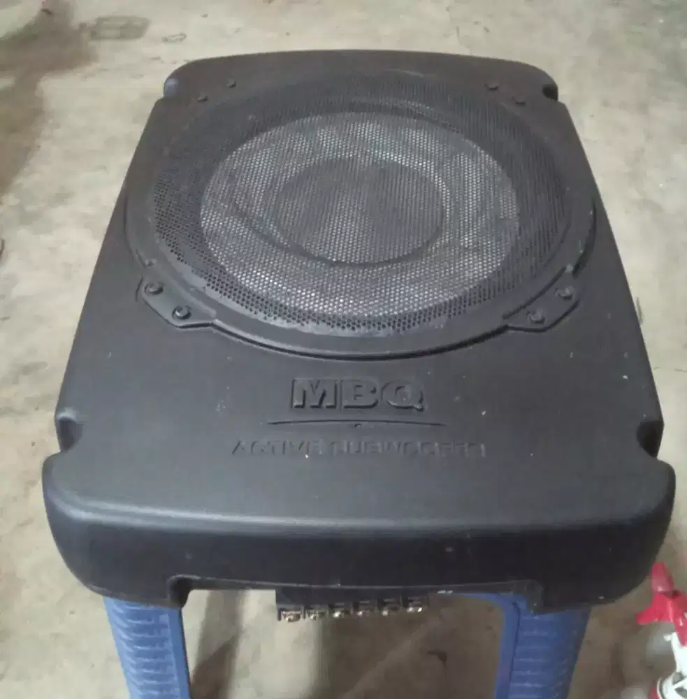 Speaker kolong MBQ 10