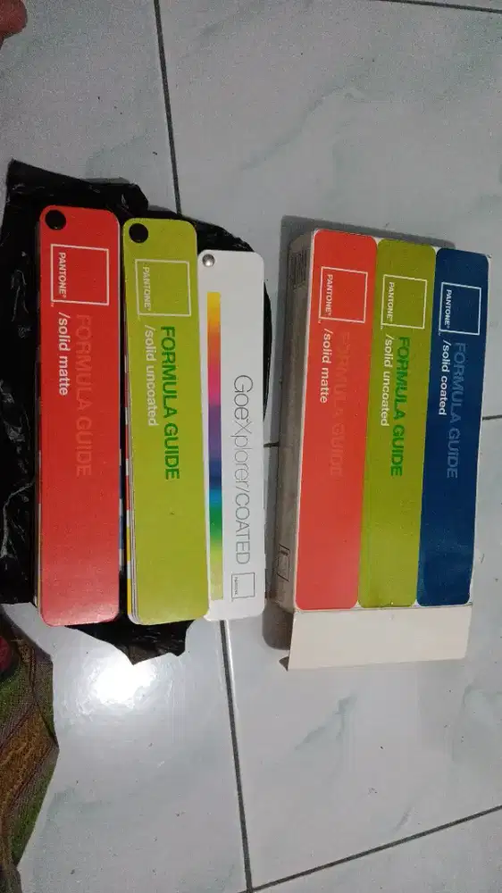 Pantone warna edisi lama