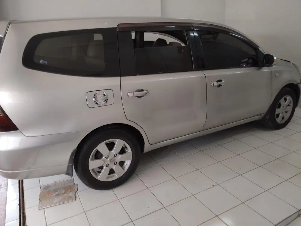 Nissan Grand livina 2008 Bensin