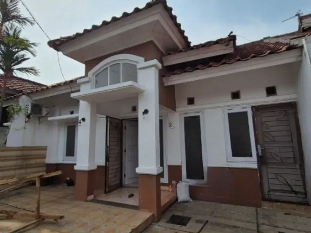 Rumah Bagus Siap Huni  di Taman Sari, Harapan Indah, Bekasi