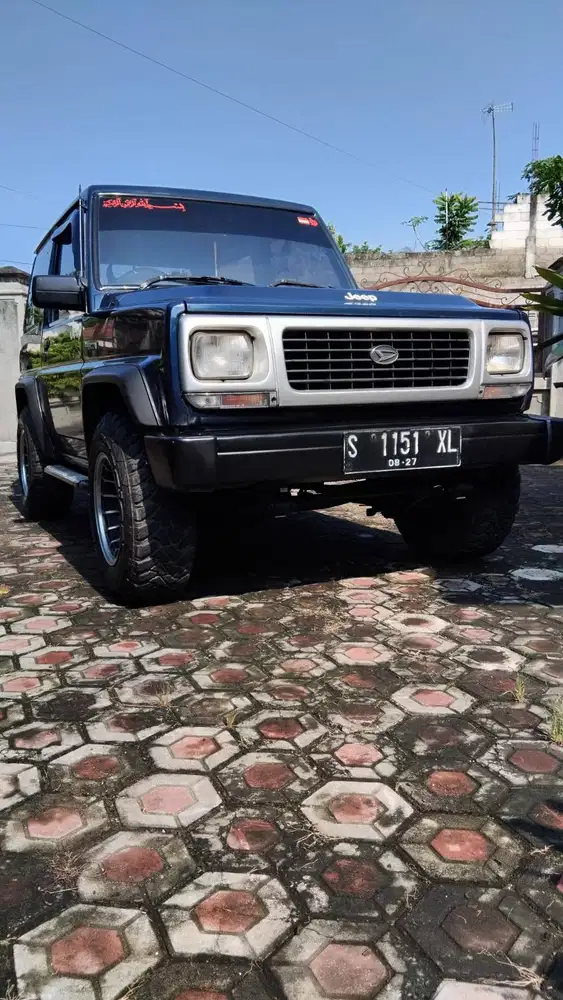 Daihatsu Feroza 1.6 plat S 1994 kolis mobil bekas sekoto kediri