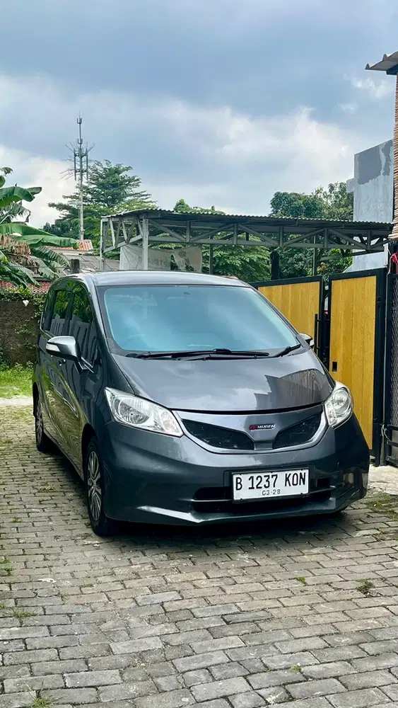 Honda Freed 2013 PSD siap pakai