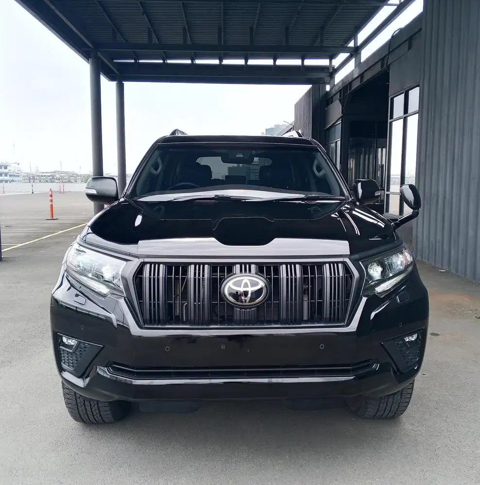 Land cruiser Prado TXL AT 2023 Low Km Good Condition