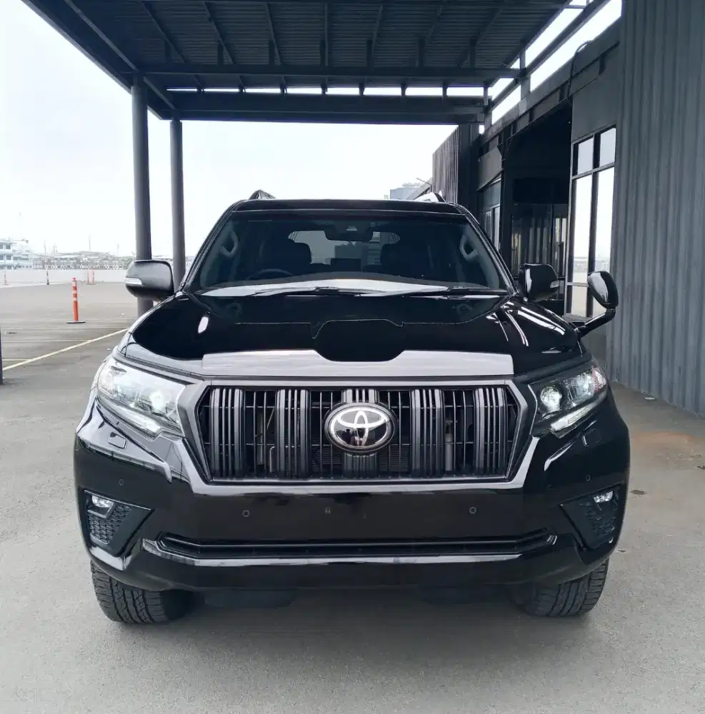 Toyota Land cruiser Prado TXL 2023 km 15 rb