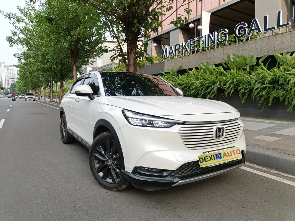 (KM9000)HONDA HRV SE 1.5 AT 2025 NIK 2024 SUNROOF KM RENDAH