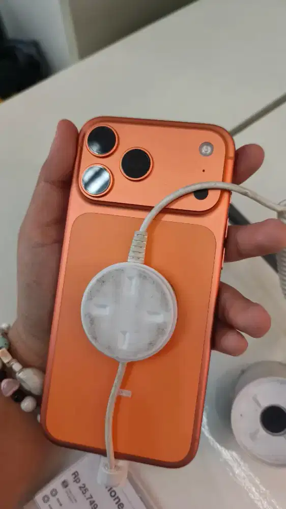 Iphone 17 Promax, bisa cicilan pake KTP aja di kredivo