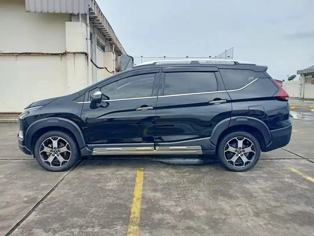 DP RENDAH - Mitsubishi Xpander 1.5 Cross Premium Package AT 2022