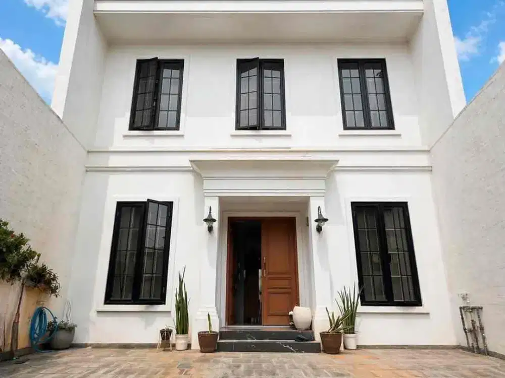 Dijual Rumah 2 Lantai Fully Furnished di Komplek Elite Cinere Siap Huni