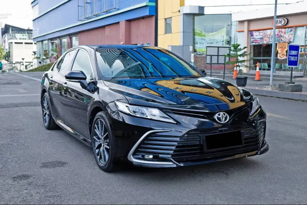 PLAT GENAP 2021 Toyota Camry V 2.5 Facelif Sunroof Like New Tdp45jt
