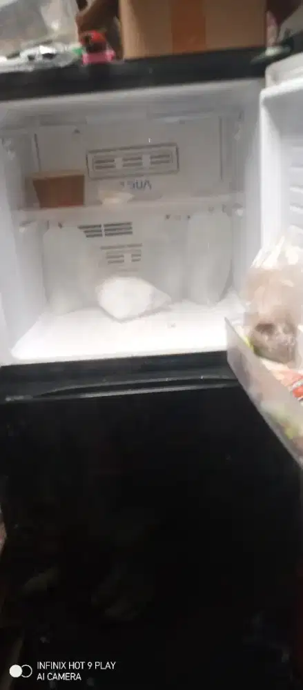 Kulkas Aqua inverter 2 pintu