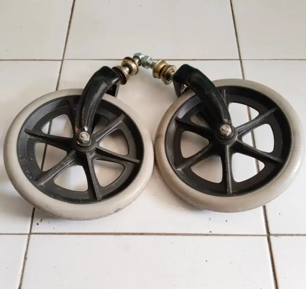 Jual roda depan + garpu untuk kursi roda