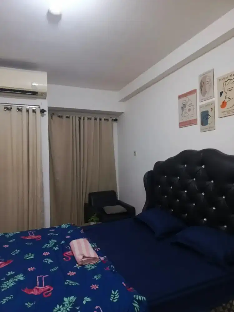 Team Cleaning Unit Apartement