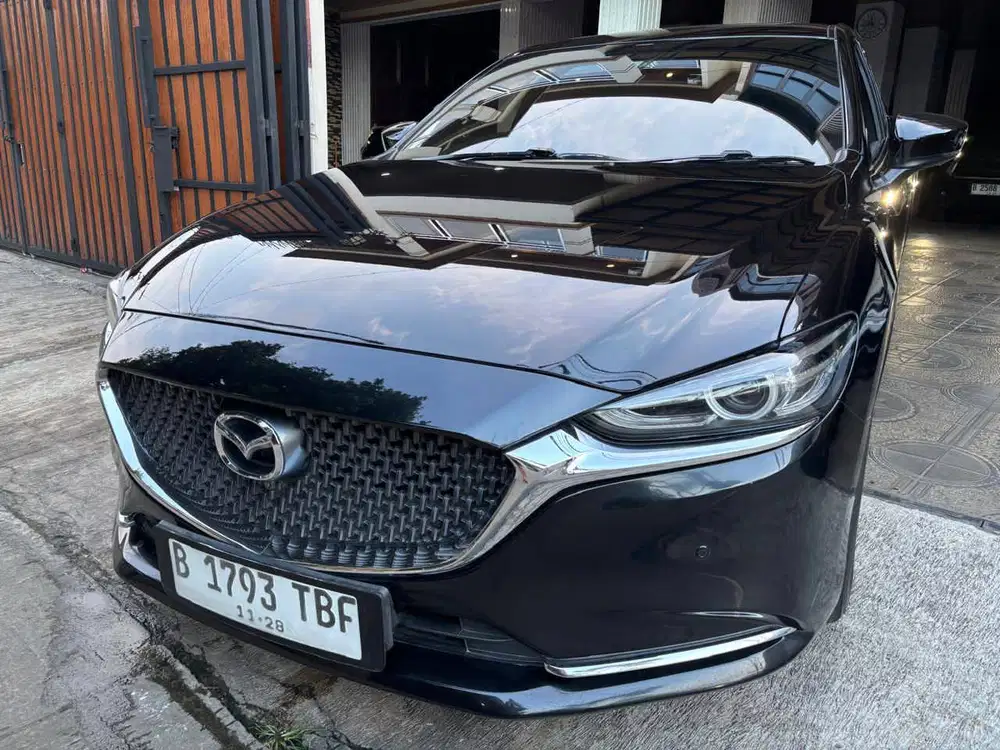 Mazda 6 Elite 2.5 At skyactiv Sedan 2018 Hitam Black 2017 2019 Mazda 6