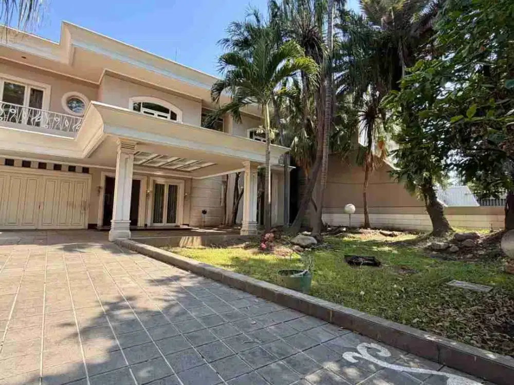 Sewa Rumah klasik tegalsari Dkt Tp , basuki rahmat Cocok untuk Kantor ,klinik