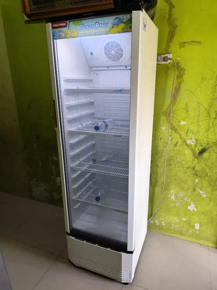 Terima kulkas dan freezer atau swocase yang rusak