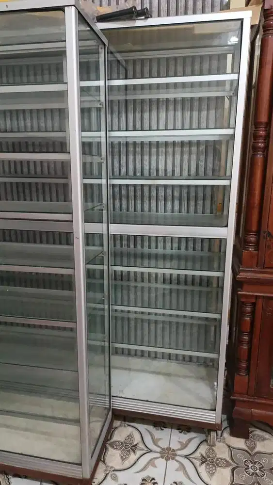 Jual murah etalase kaca