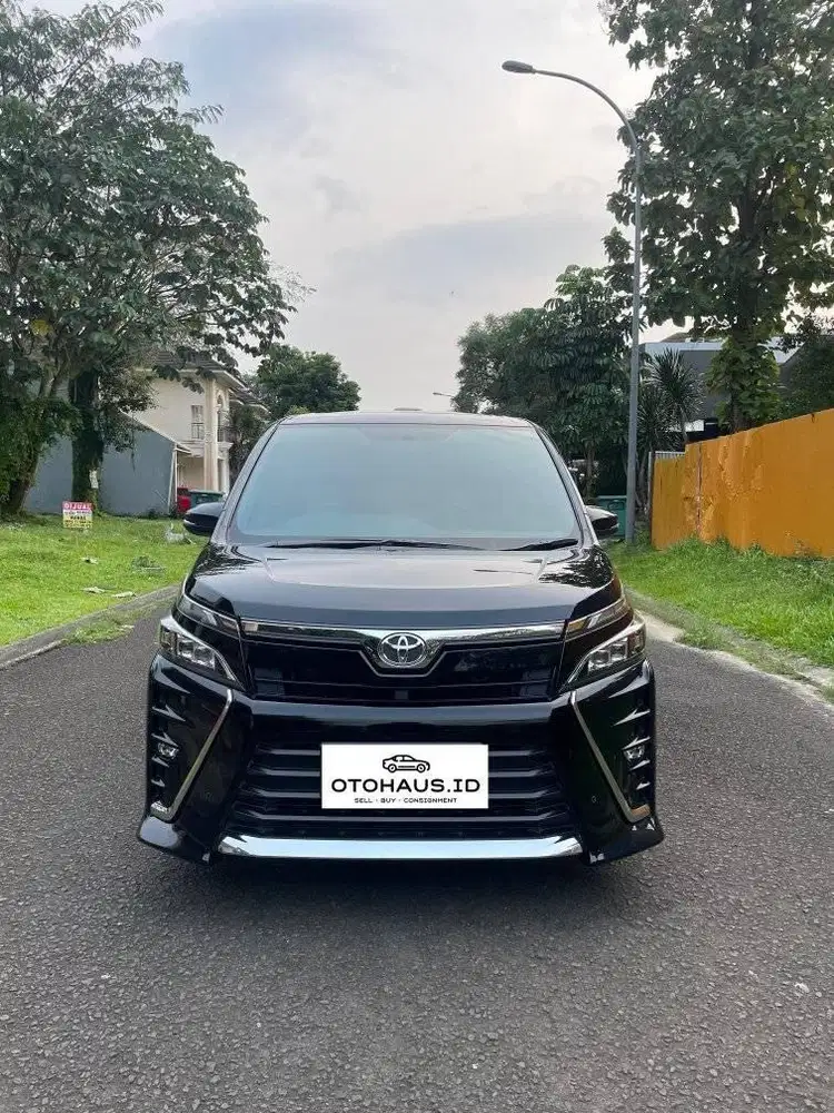 TOYOTA VOXY 2.0 2019 HARGA CASH