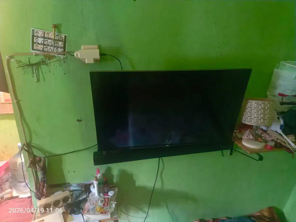 TV android smart tv merk TCL 32inc