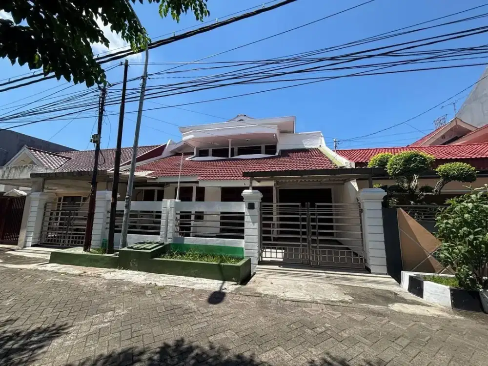 RUMAH KUTISARI INDAH* _Siap Huni, Full Furnish_ _Depan Fasum, Carport 2_