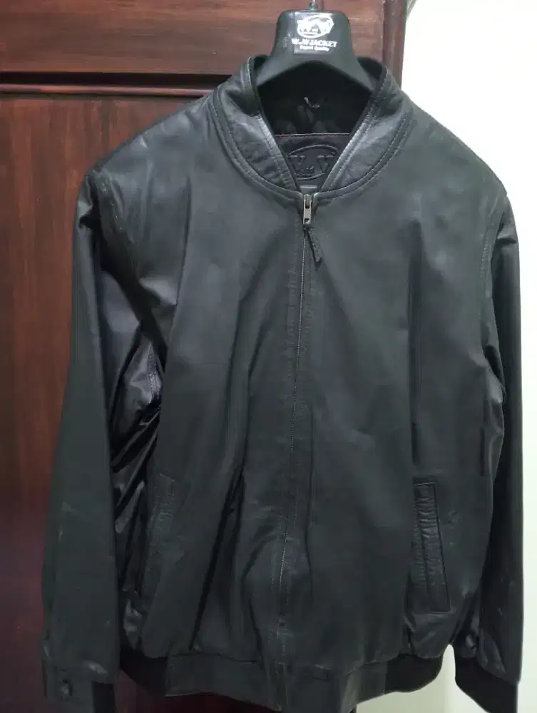 Jaket kulit pria merk WedW original hitam