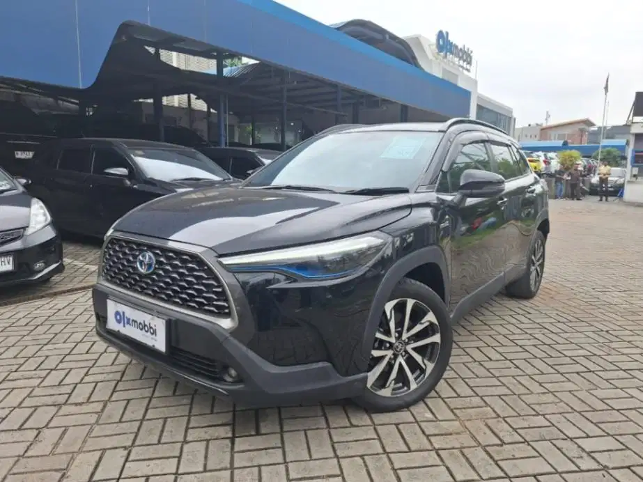 TDP 14JT, Toyota Corolla 1.8 Cross Hybrid Bensin-AT Hitam 2022