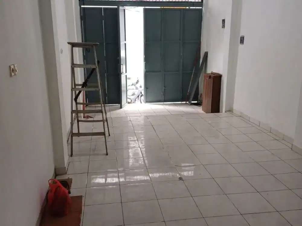 ANA DISEWAKAN RUMAH UK 4X11M DI JELAMBAR