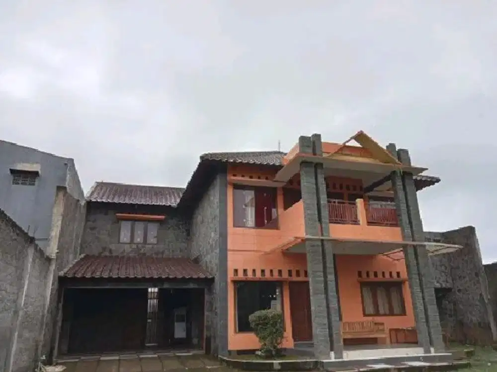 Dijual Villa cocok untuk investasi di Sayap Wangunsari Lembang LT891 LB225 Ref.05449