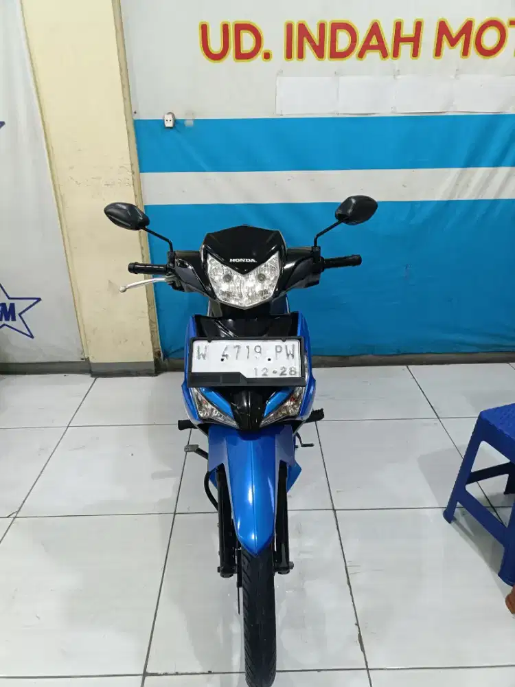 Biru hitam HONDA SUPRA X PGM FI CW 125 2014 TIDAK BISA KREDIT