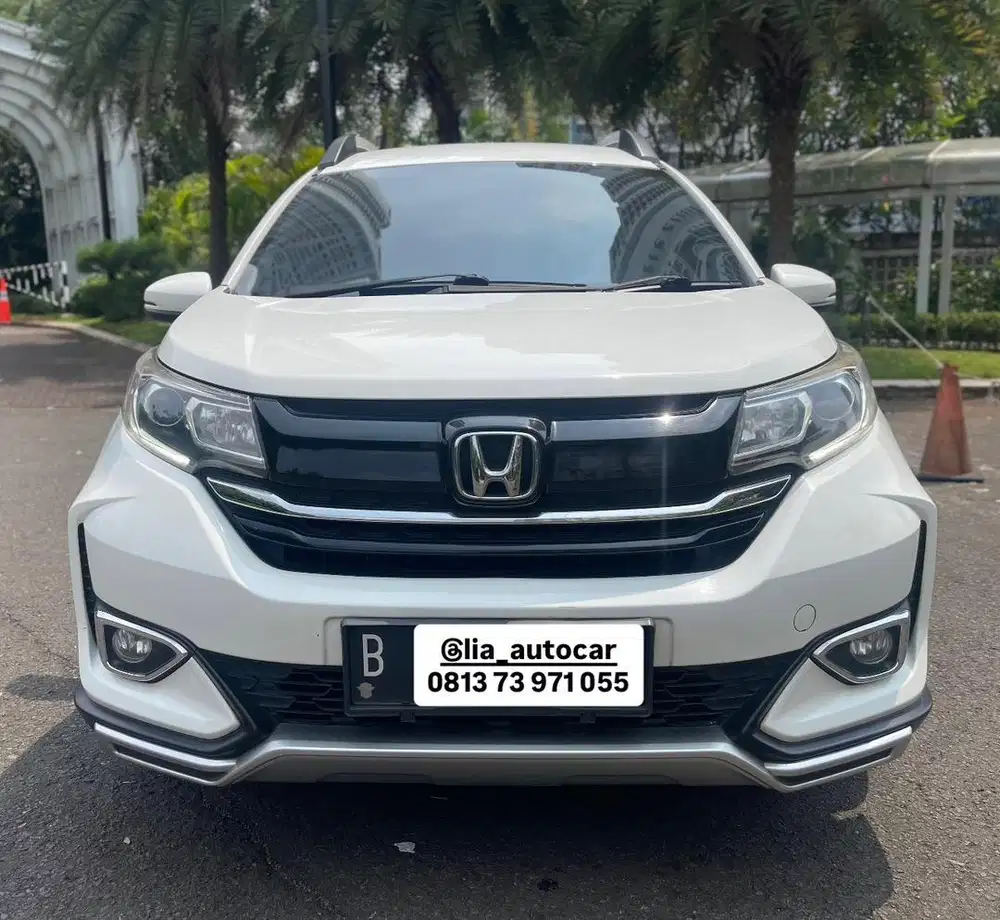 Honda BR-V Prestige 1.5 AT 2020 warna Putih Low KM Mulus Tangan kesatu