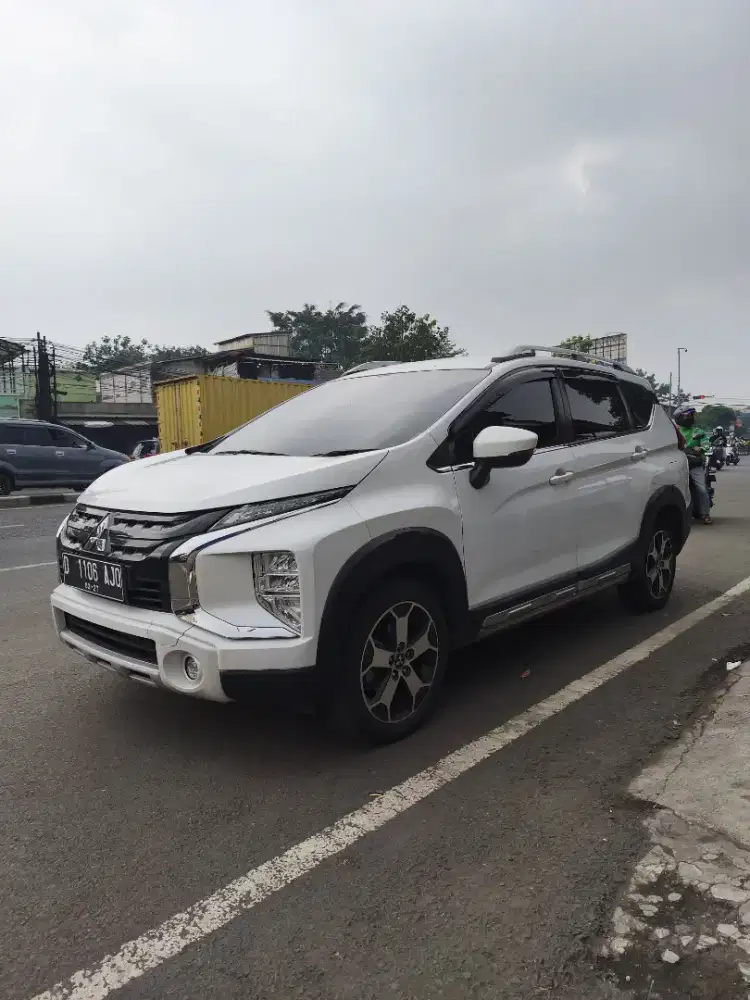 XPANDER CROSS PREMIUM PACKAGE MATIC 2021 KM LOW 38RB