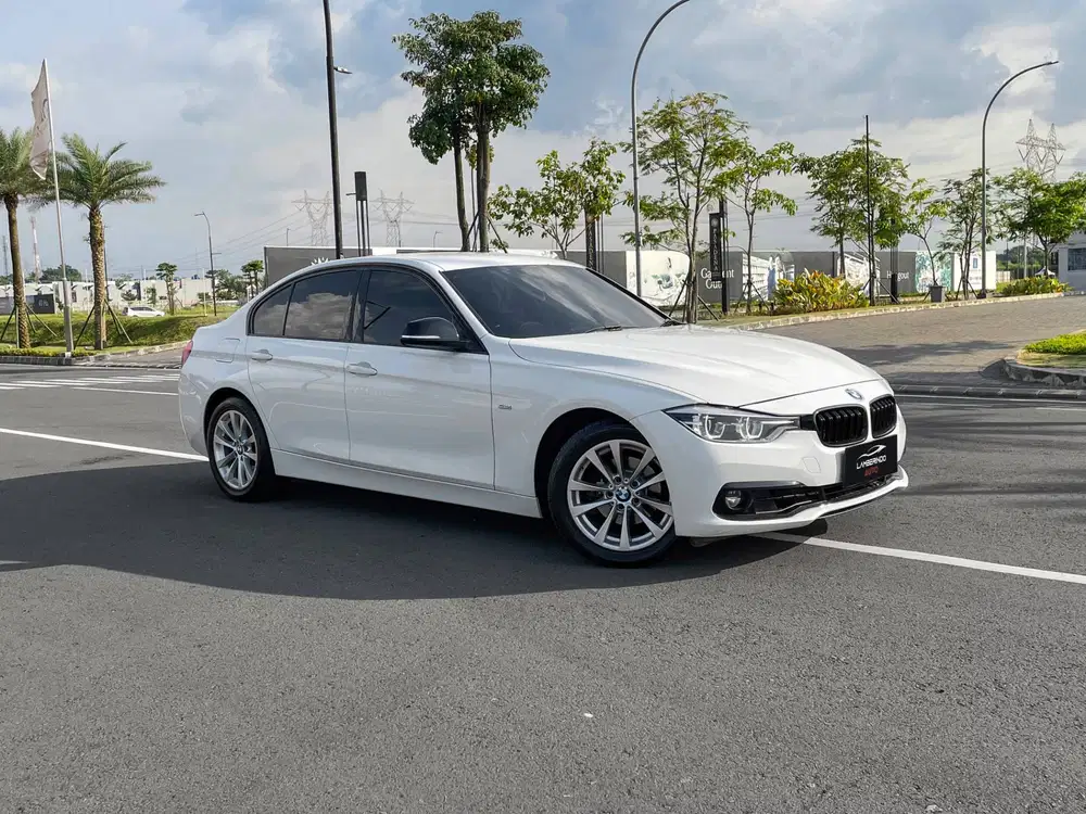 BMW F30 320i 2.0 TURBO FACELIFT LCI SPORT 2017 B48 PUTIH 2016 C200