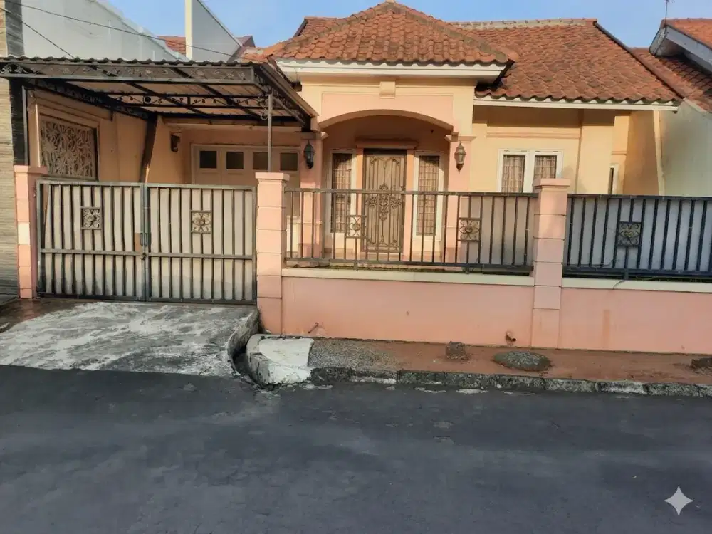 Rumah Strategis di Boulevard Hijau Harapan Indah, Dekat Sekolah, RS & Mall