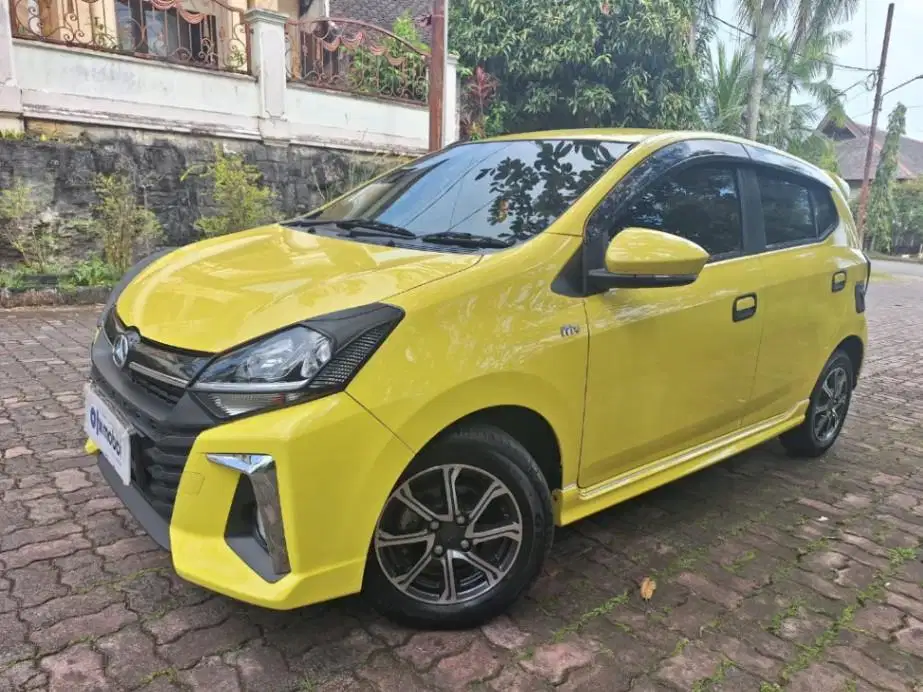 Low Km Daihatsu Ayla 1.2 R Bensin-AT 2021 KTYH