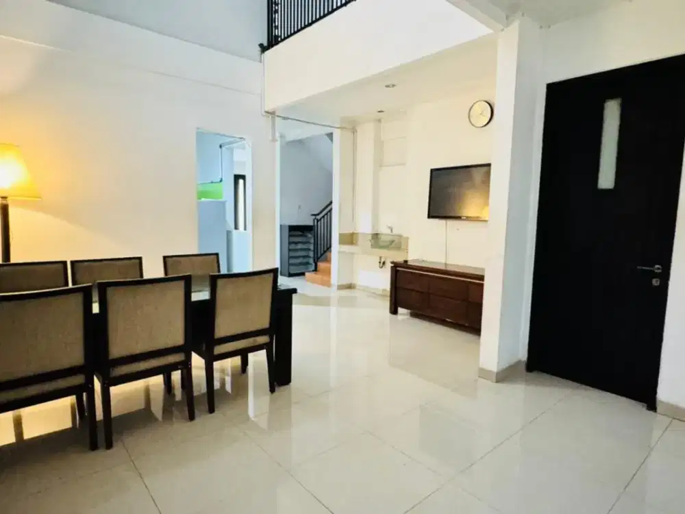 Rumah Villa Kelapa Dua 3 Lantai Uk 8x18 Jakarta Barat