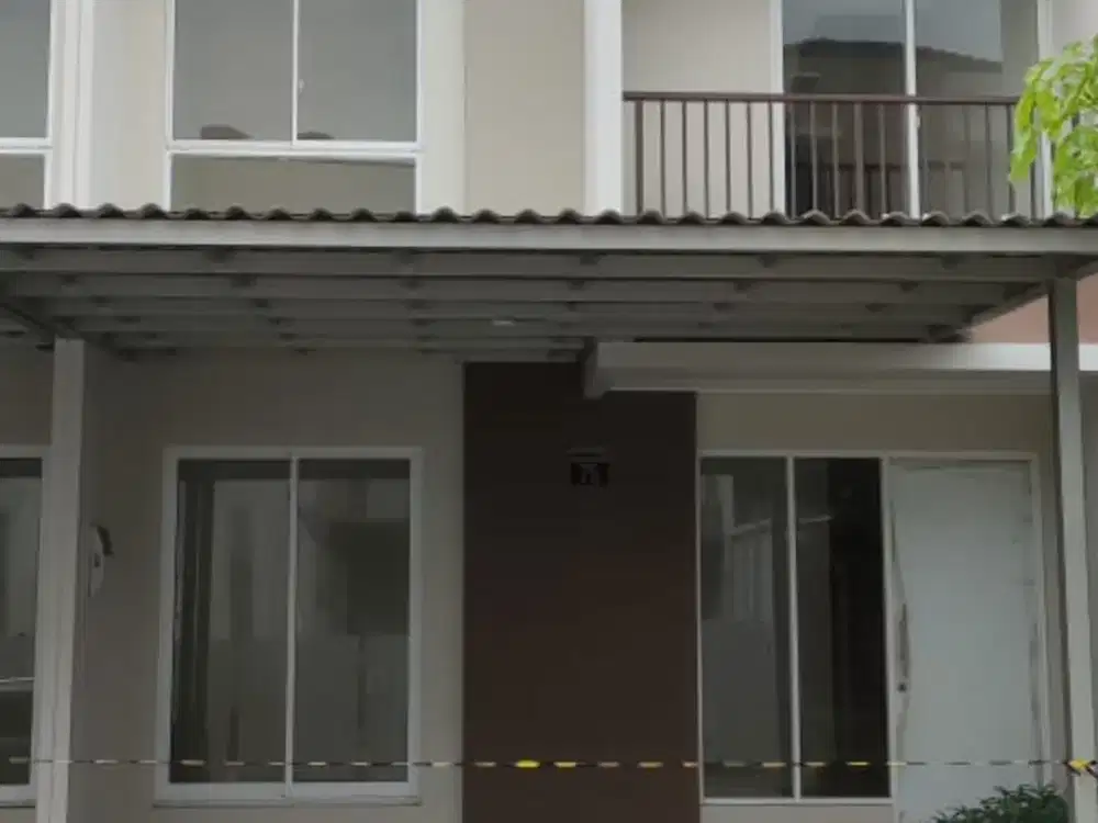 rumah bagus 3 lantai di  kelapa gading