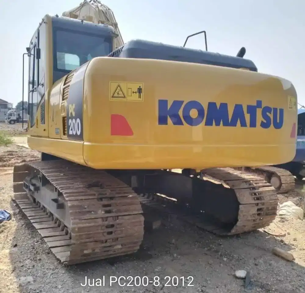 Jual Komatsu PC200-8 2012