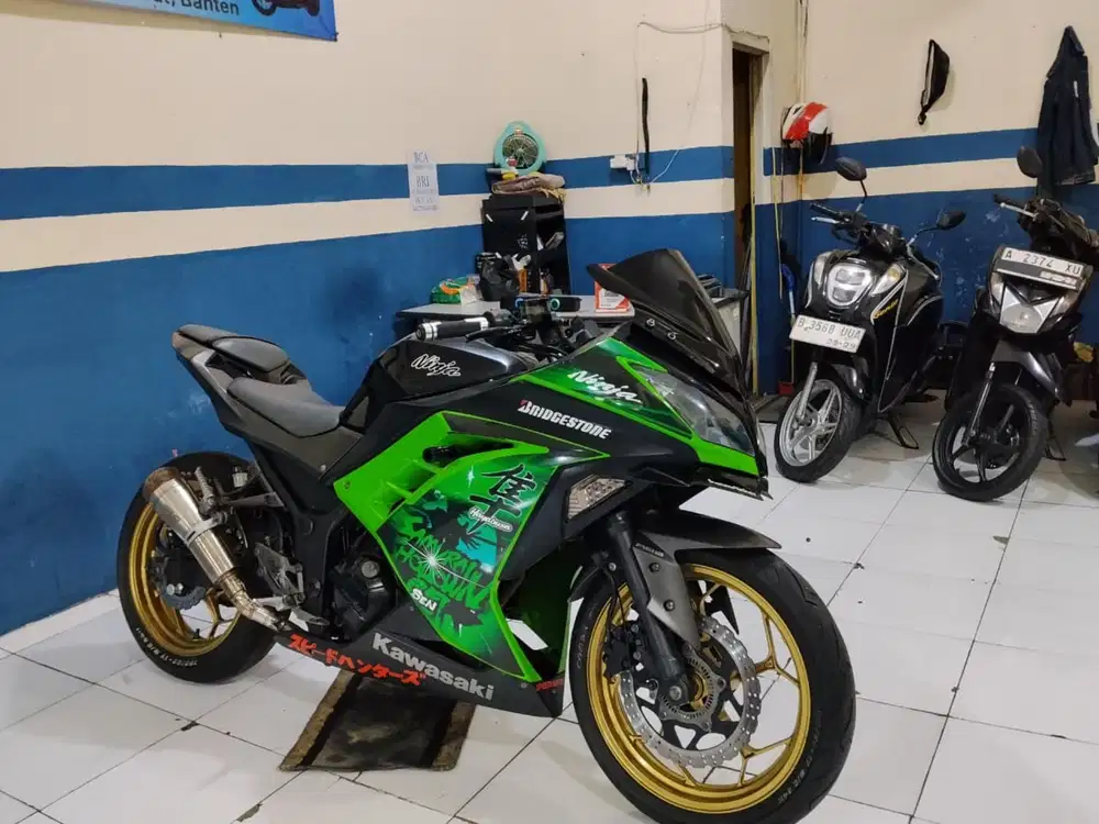 JUAL CEPAT KAWASAKI NINJA FI 250CC 2016 INJEKSI ISTIMEWA