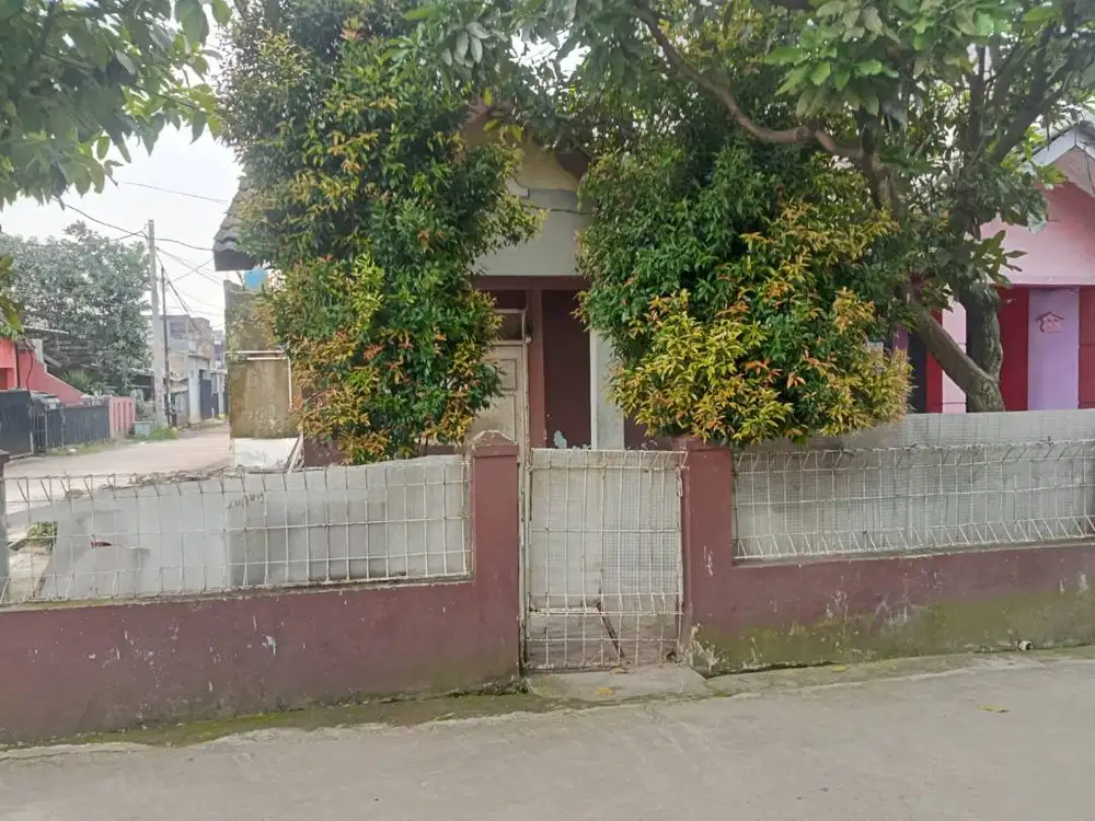 Butuh Dana,, Dijual Rumah di Perumahan Bojong Malaka Indah