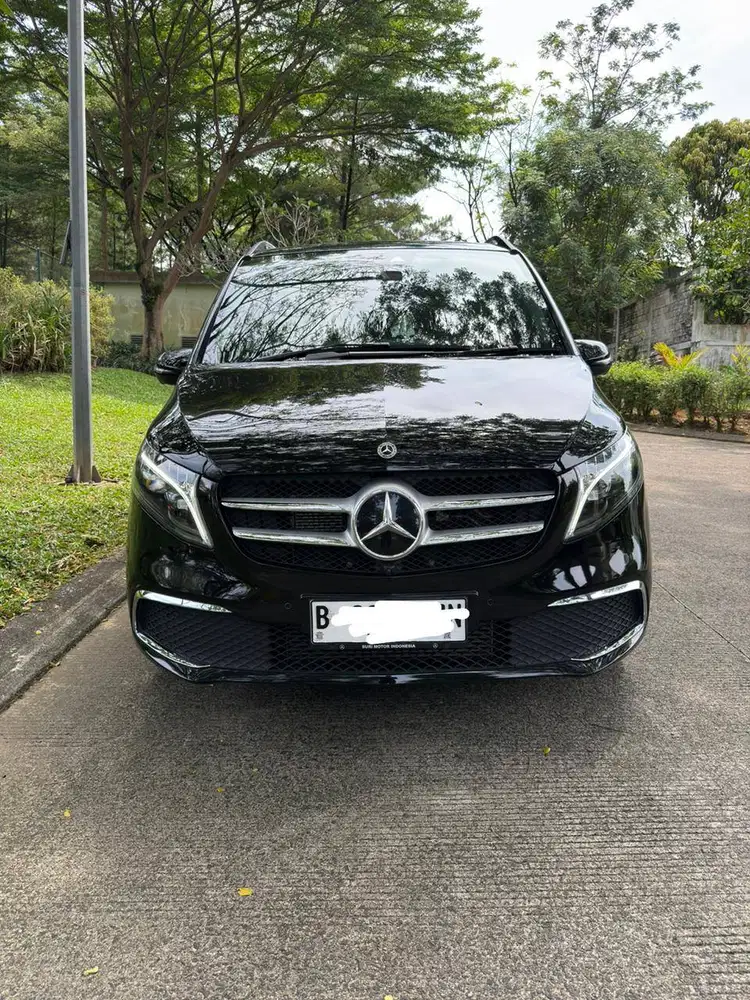 Mercedes-Benz v250 avantgarde line 2023 Hitam Black 2022 2024 Mercy