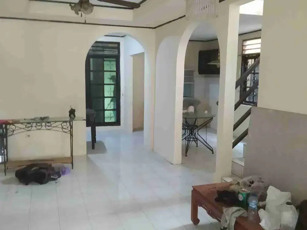 Rumah 2 Lantai Hoek Dekat Unpam di Pamulang