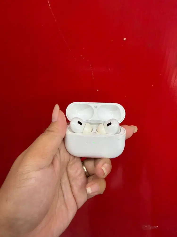 Airpod pro gen 2 lightening
