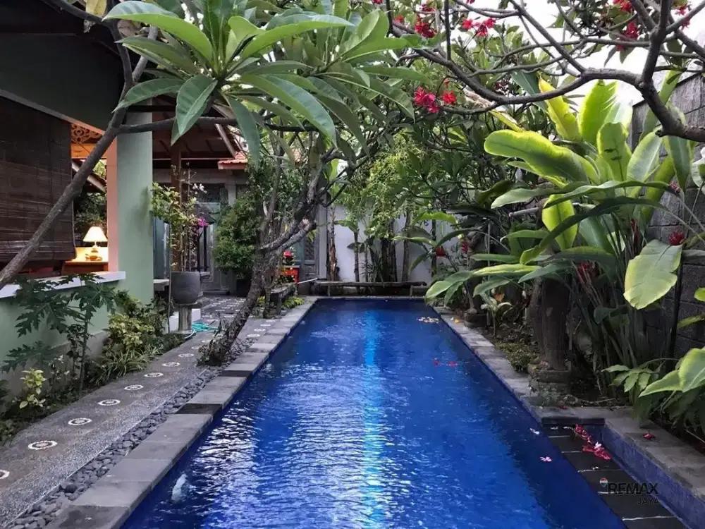 Villa Klasik Lokasi Strategis Disewakan, di Renon, Denpasar Area