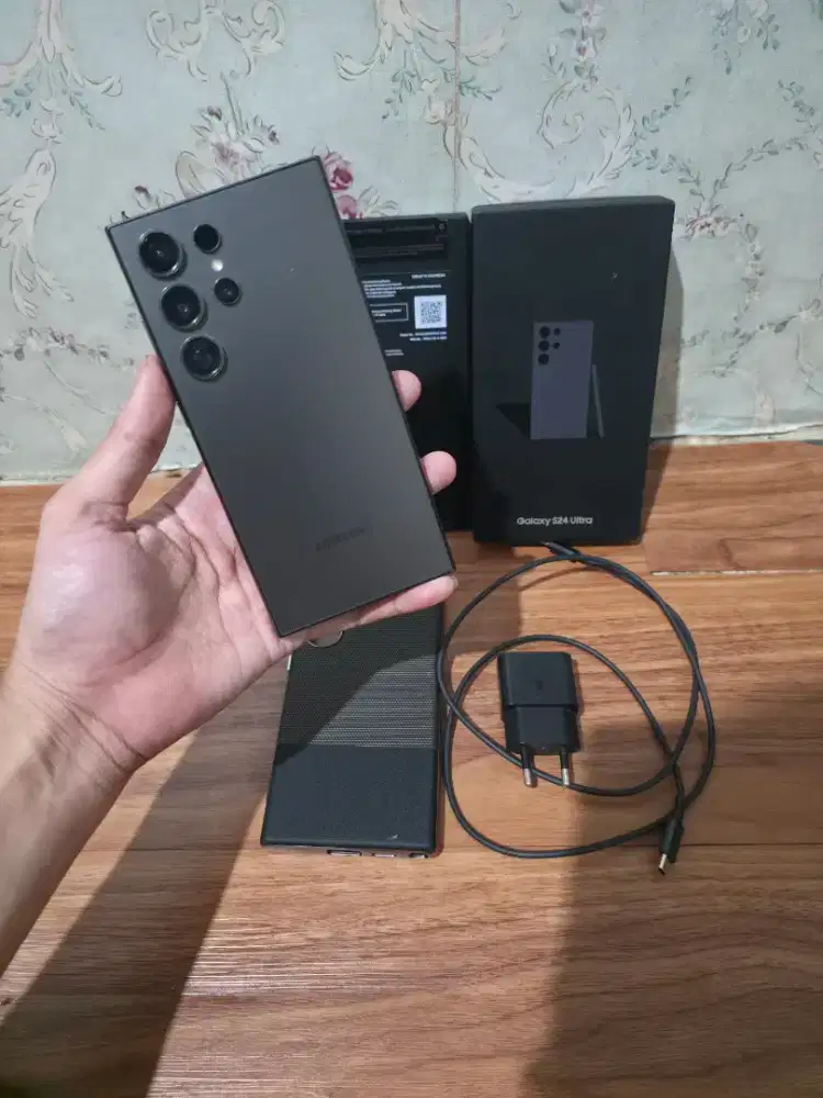 Samsung s24 Ultra 12/256gb Full ori + bonus