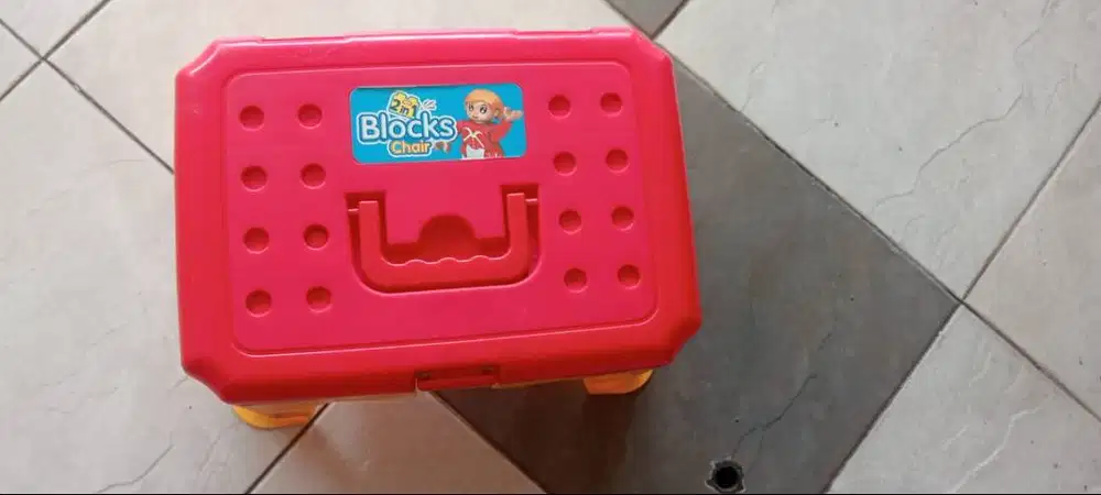 Kids toy chair or tools (Bekas)