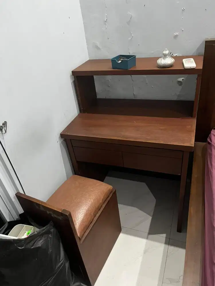 Meja rias kayu jati asli