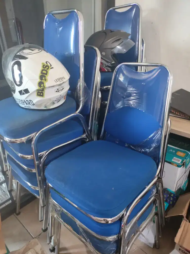 Kursi Bekas Kantor Ruang Meeting